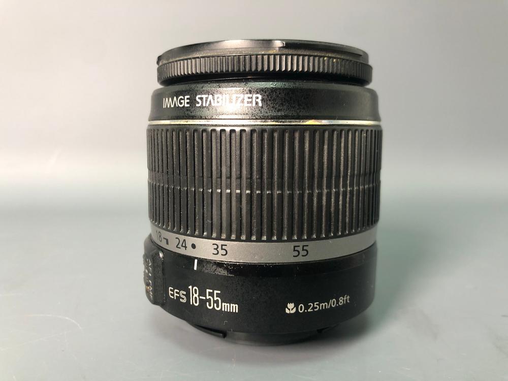 Canon 18-55mm 3.5-5.6 IS, нерабочий + царапины линз.