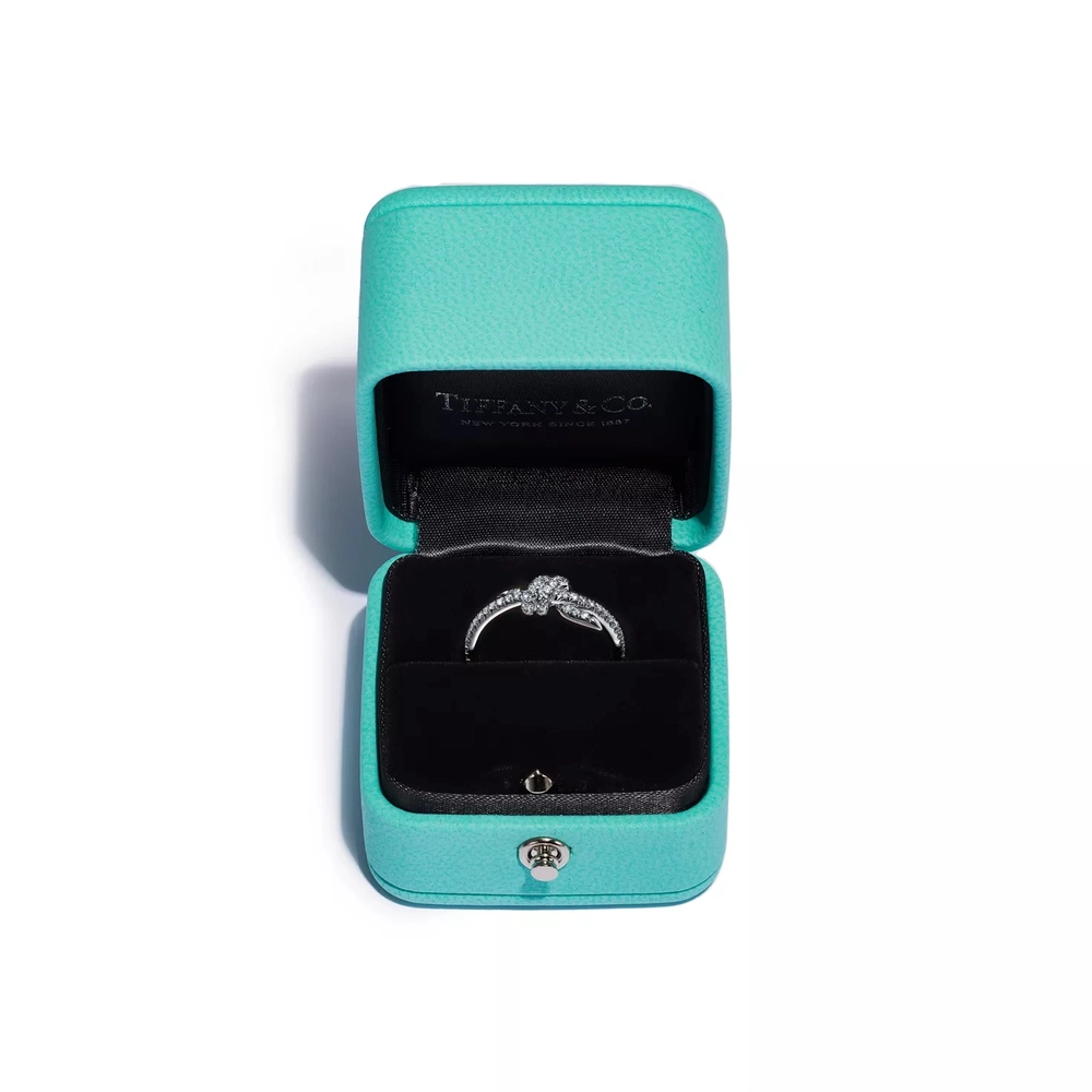 Кольцо из белого золота 18k  с бриллиантами, Tiffany 💠 Knot -  Единственное в наличии
