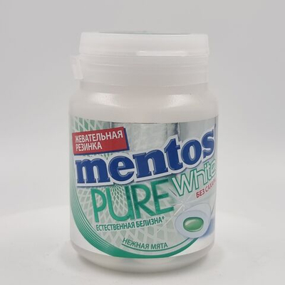 Mentos жевательная резинка Pure white нежная мята, 54 г