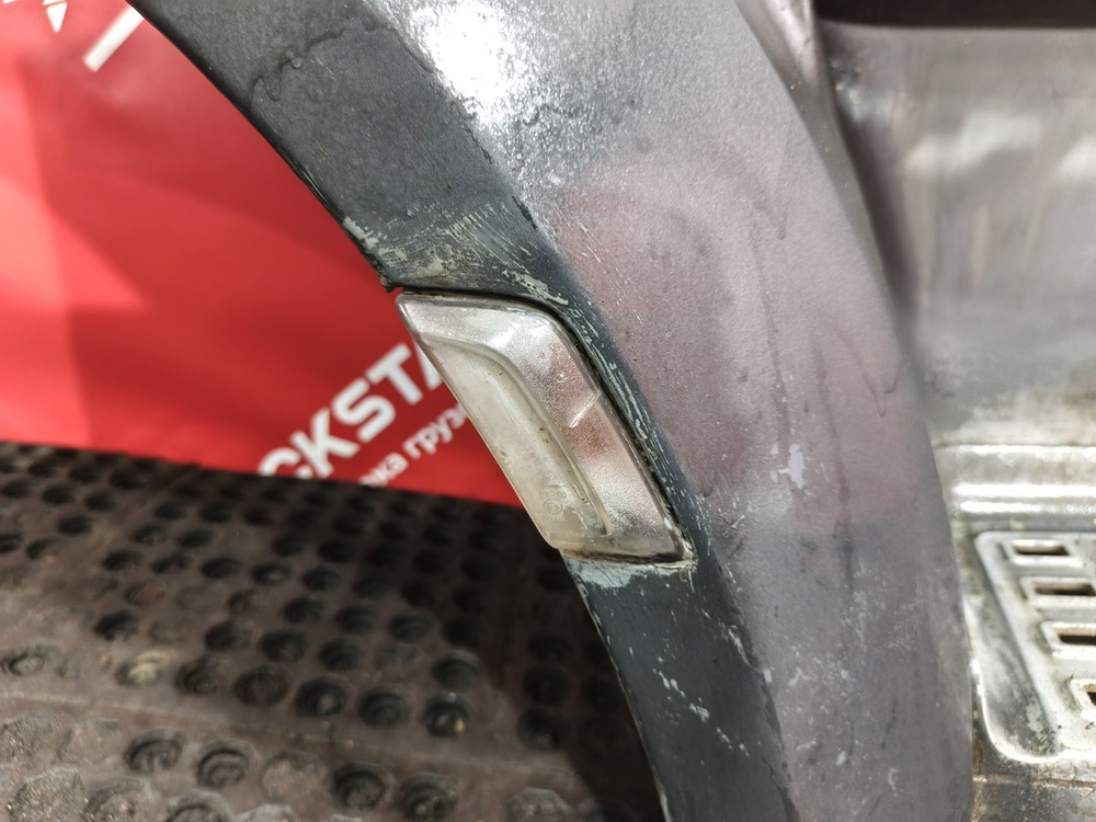 Корпус подножек правый 2020г