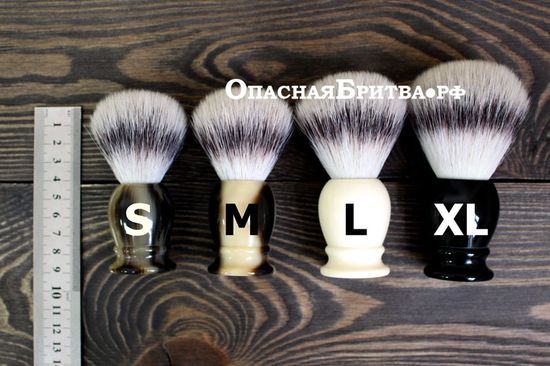 Помазок MUEHLE CLASSIC, фибра высшей категории Silvertip, черная смола, размер M
