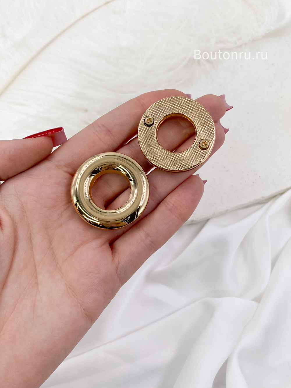 Люверсы золотистые для сумок на винтах