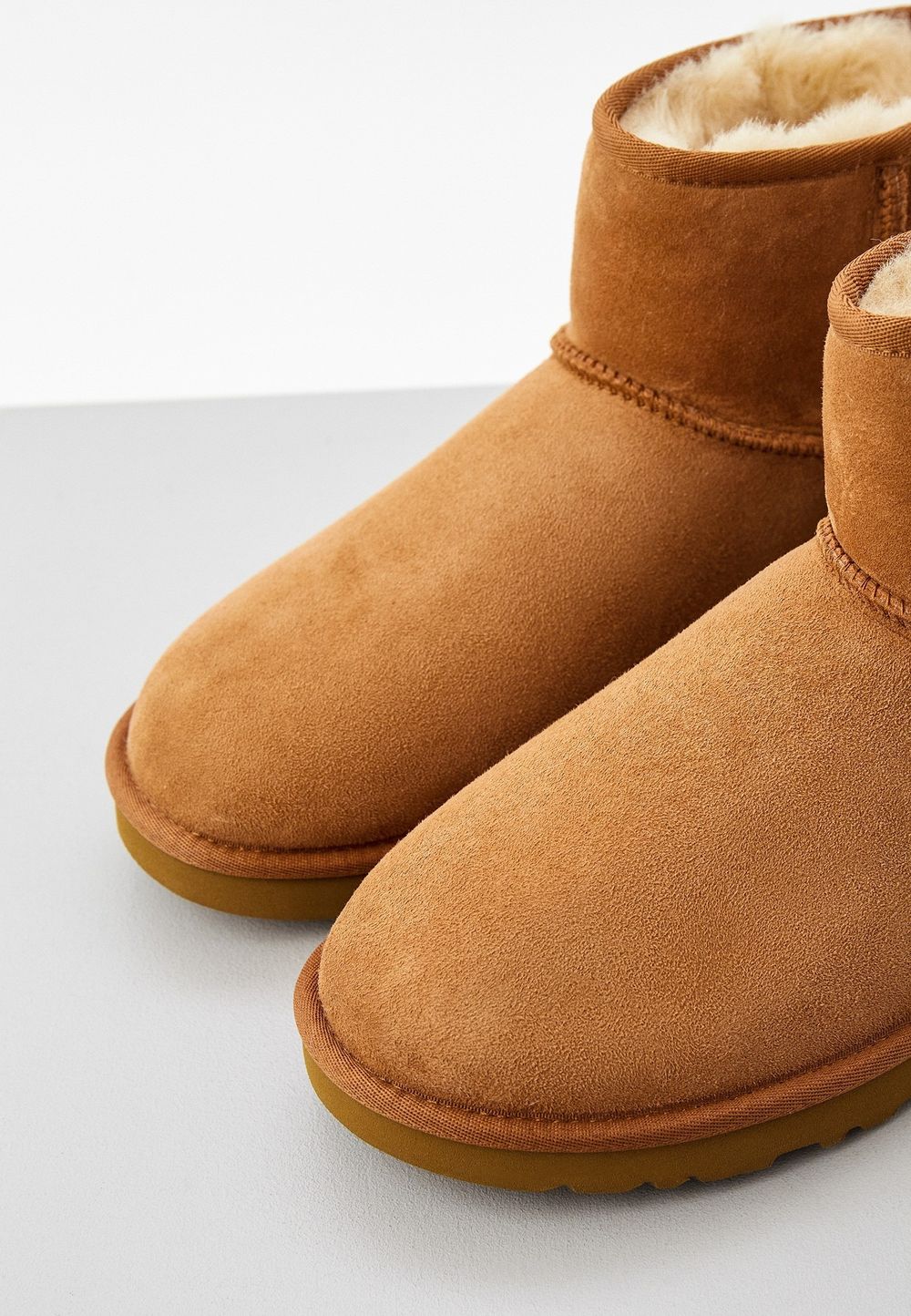 Угги мужские UGG Classic Mini