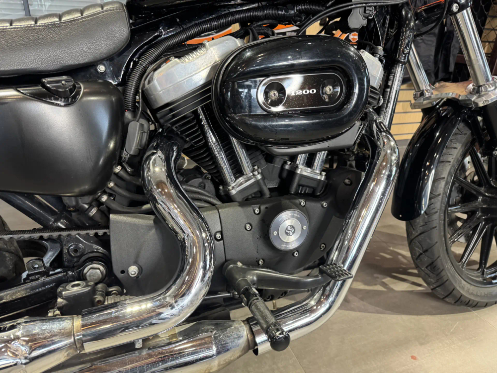 HARLEY-DAVIDSON XL1200