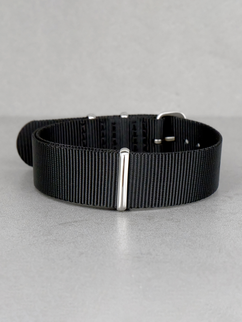 Nato Strap - нейлоновый ремешок для часов