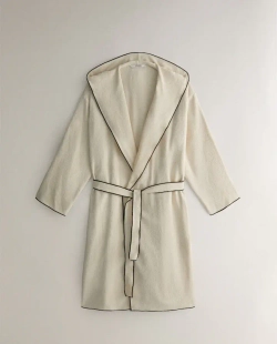 ZARA HOME МЯГКИЙ ХАЛАТ С КОНТРАСТНЫМИ ДЕТАЛЯМИ, ПЕСОЧНЫЙ/ЧЕРНЫЙ