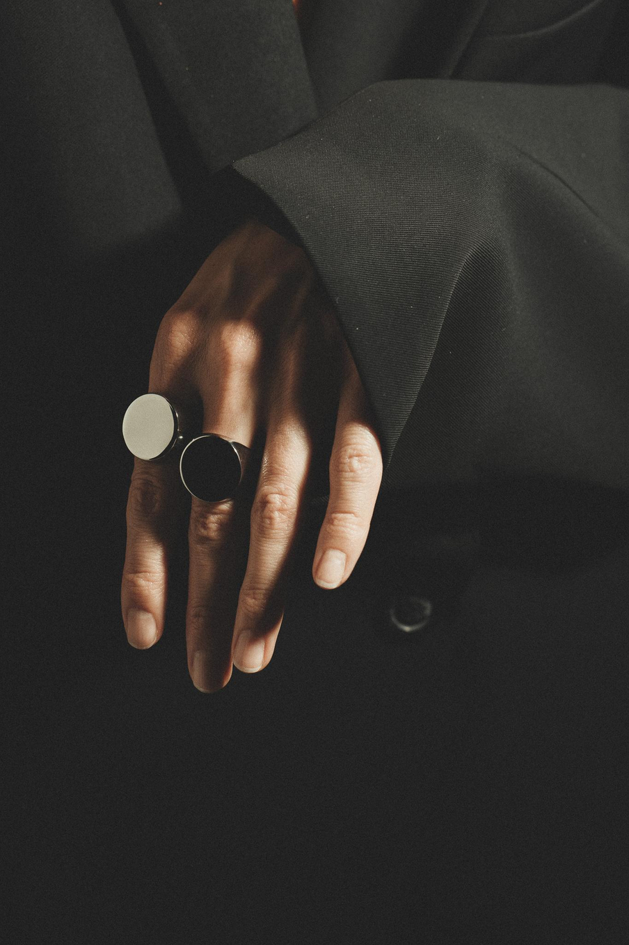 Кольцо round signet silver