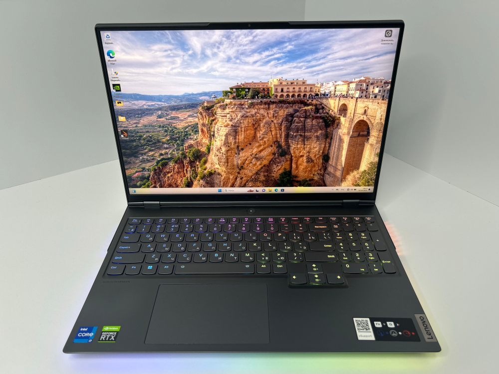 Ноутбук Lenovo Legion 7 16ITHG6 (82K600AURU) 16"/Intel Core i7-11800H/RAM 32GB/SSD 1024GB/nVidia GeForce RTX 3080 16GB/IPS/2560*1600/Windows 11/Подсветка кл-ры: RGB/серый. Состояние: A1