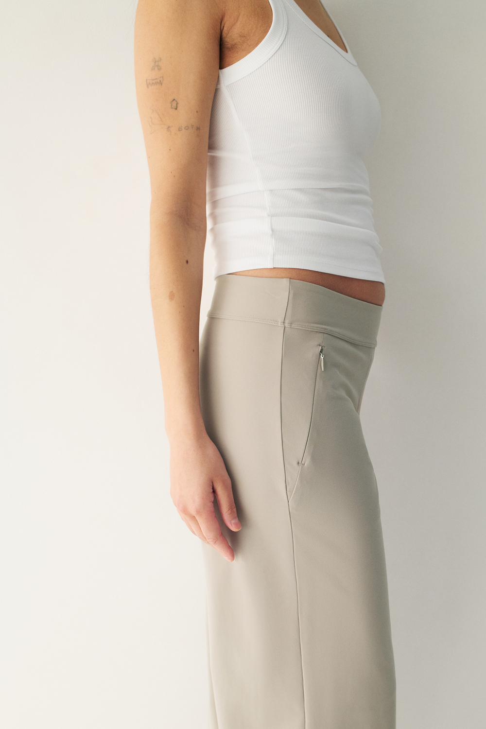 Широкие брюки Four-way Stretch - H&M