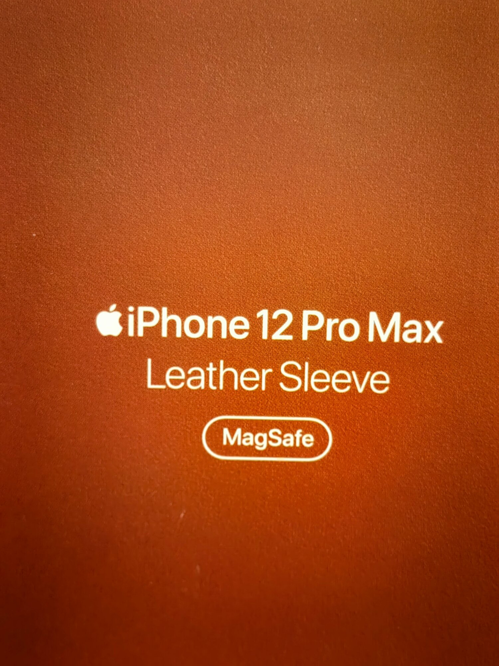 Кожаный чехол Apple iPhone 12 Pro Max с MagSafe, севло-коричневый (Из Финляндии)