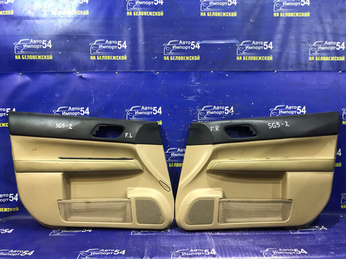 Обшивка двери SUBARU FORESTER 2003