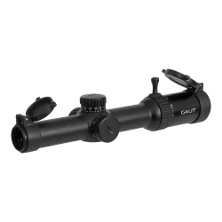 Прицел Gaut Obsidian 1-8x24, сетка 39, 1/2 МОА - вид сзади в три четверти с крышками
