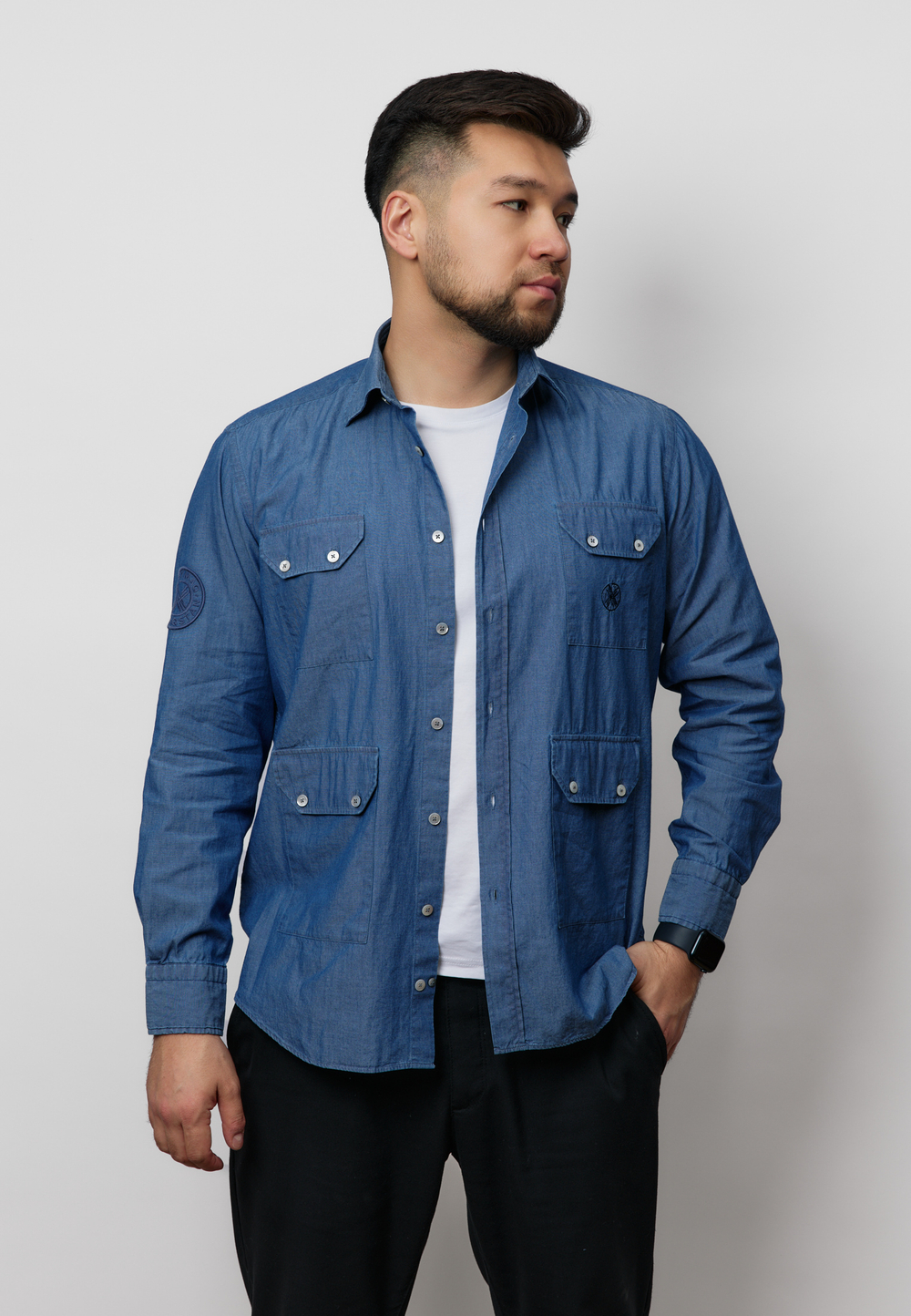 Рубашка мужская с накладными карманами DENIM LIGHT BLUE