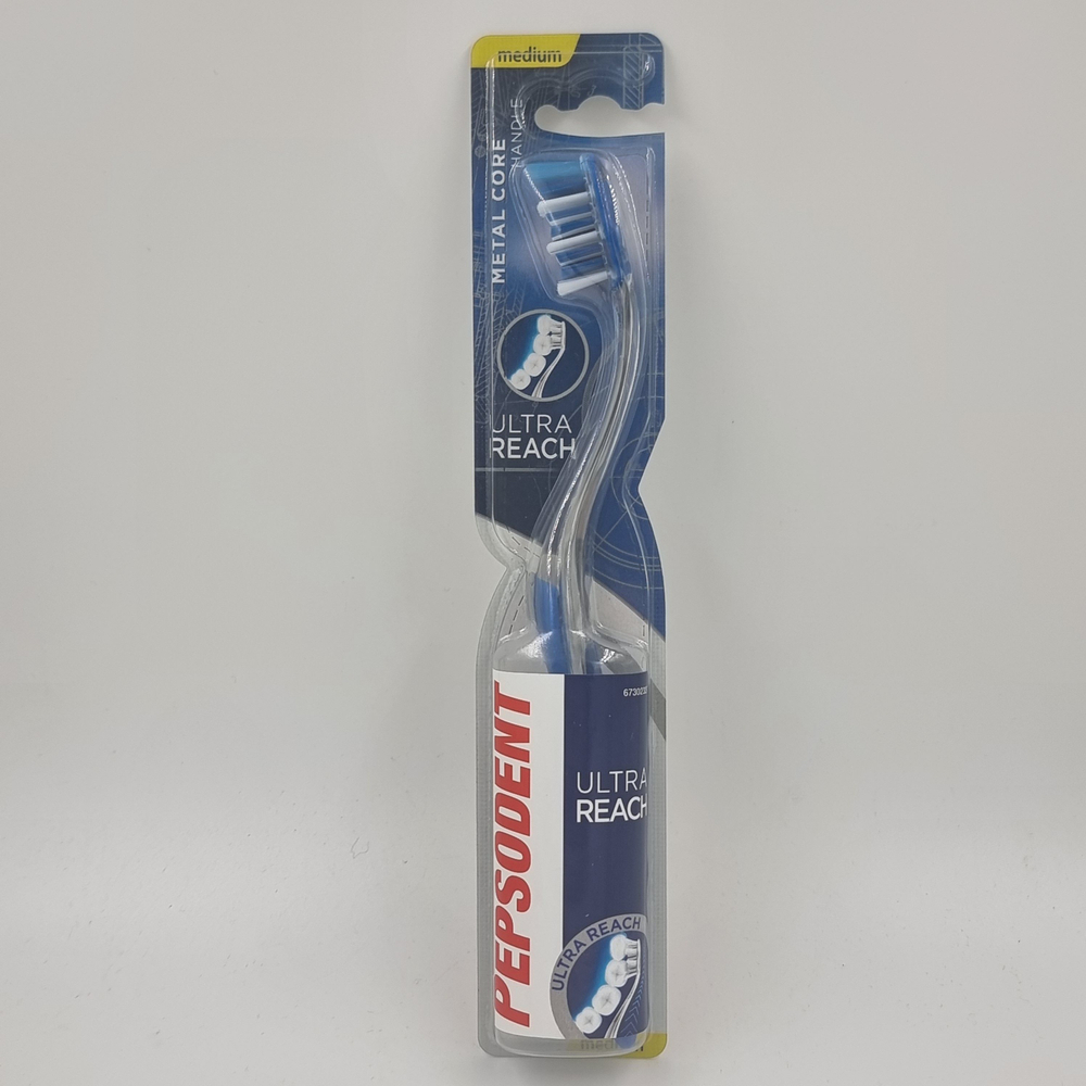 Зубная щетка Pepsodent Ultra Reach medium (синяя) 1 шт (Из Финляндии)