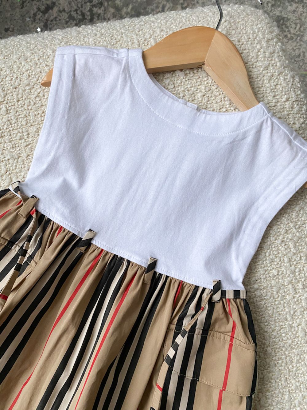 Платье Burberry, 80