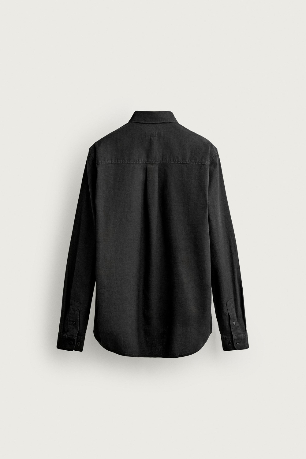 РУБАШКА REGULAR FIT ИЗ ШАМБРЕ С КАРМАНАМИ — ZARA