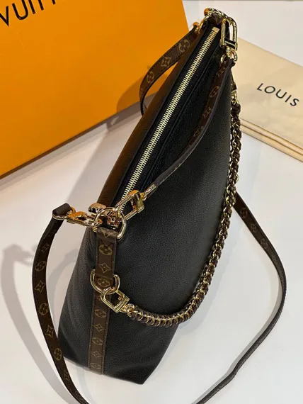 Сумка Louis Vuitton Multipass