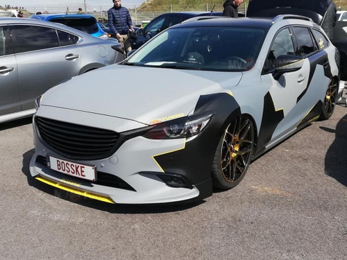 Клыки + вставка между клыками Mazda 6 GJ (2015–18)