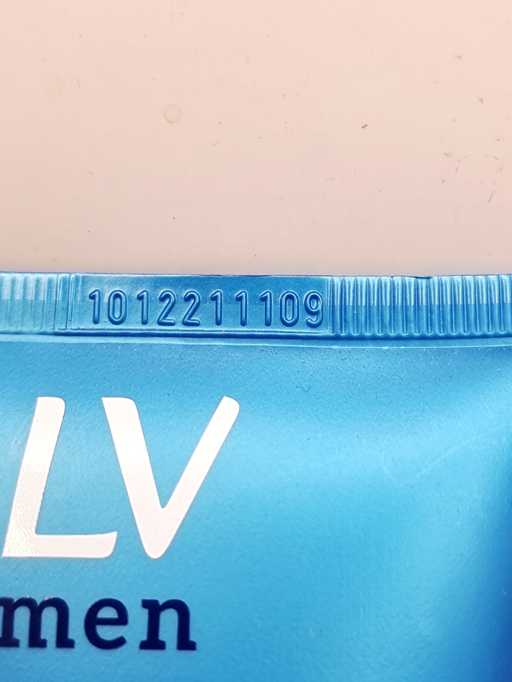 LV Крем для лица 2 в 1 Men 75мл (из Финляндии)
