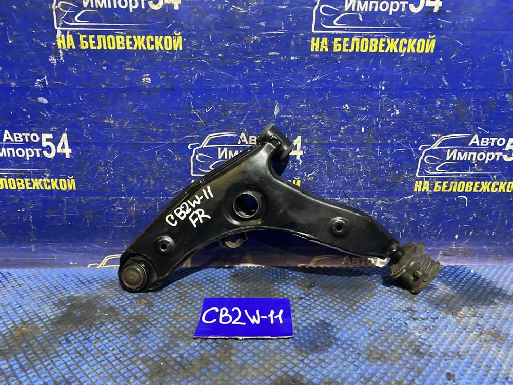 Рычаг передний правый MITSUBISHI LIBERO 2001