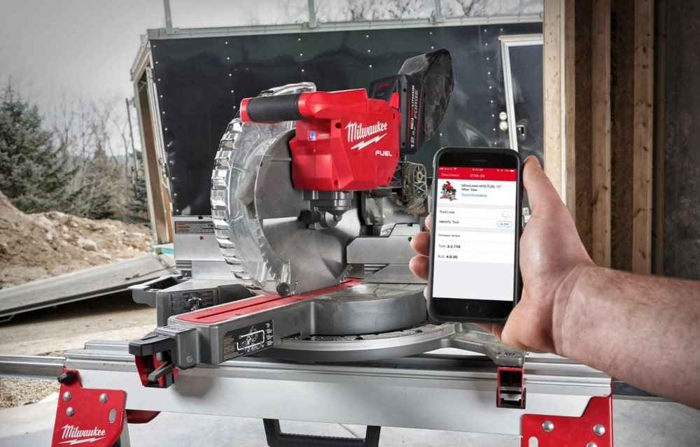Аккумуляторная торцовочная пила Milwaukee M18 FMS305-0 FUEL 4933471205