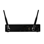 AKG WMS420 Instrumental Set инструментальная радиосистема Band U1 с приёмником SR420, портативный передатчик PT420, в комплекте гитарный шнур, адаптер, 1 батарейка AA__1