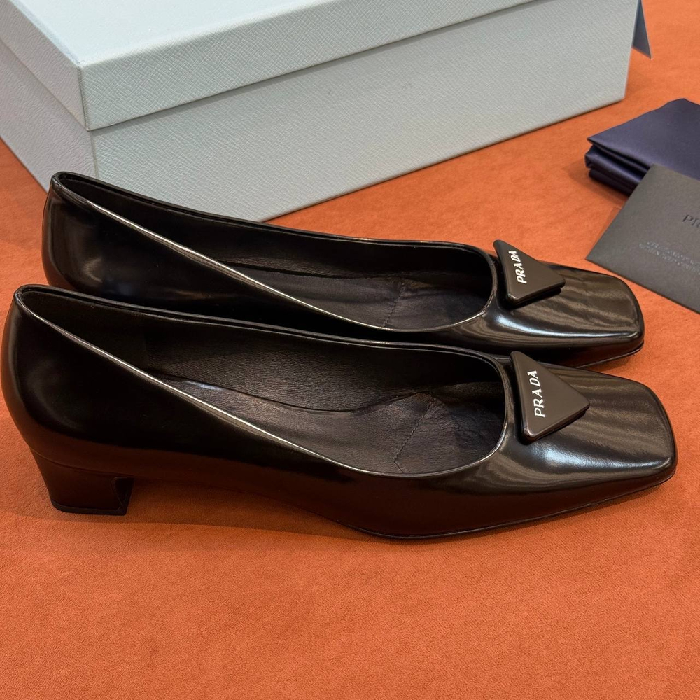 Туфли Prada