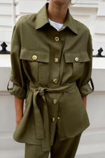 КУРТКА В СТИЛЕ САФАРИ С ПОЯСОМ — ZARA