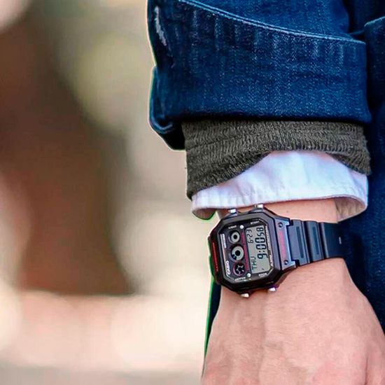 Наручные часы Casio AE-1300WH-1A2VDF