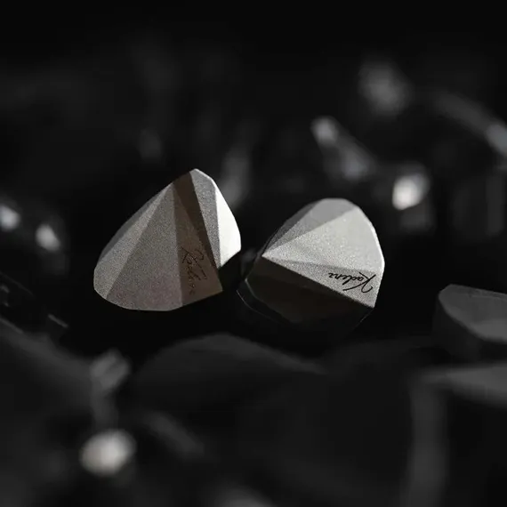 MoonDrop Kadenz Grey