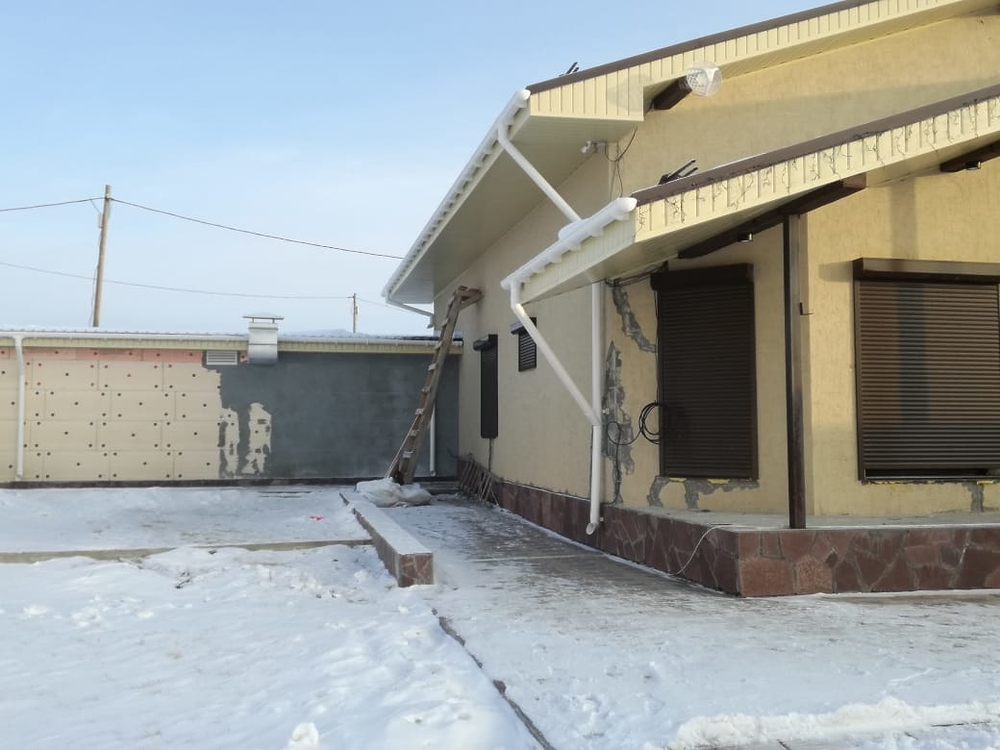 Колено 72˚ для водосточной трубы LUX, пломбир