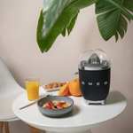 Соковыжималка для цитрусовых Smeg CJF01BLMEU
