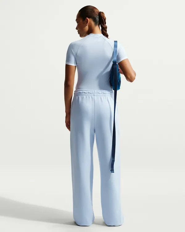 Футболка женская NIKE W NK SS FITTED TOP GLS