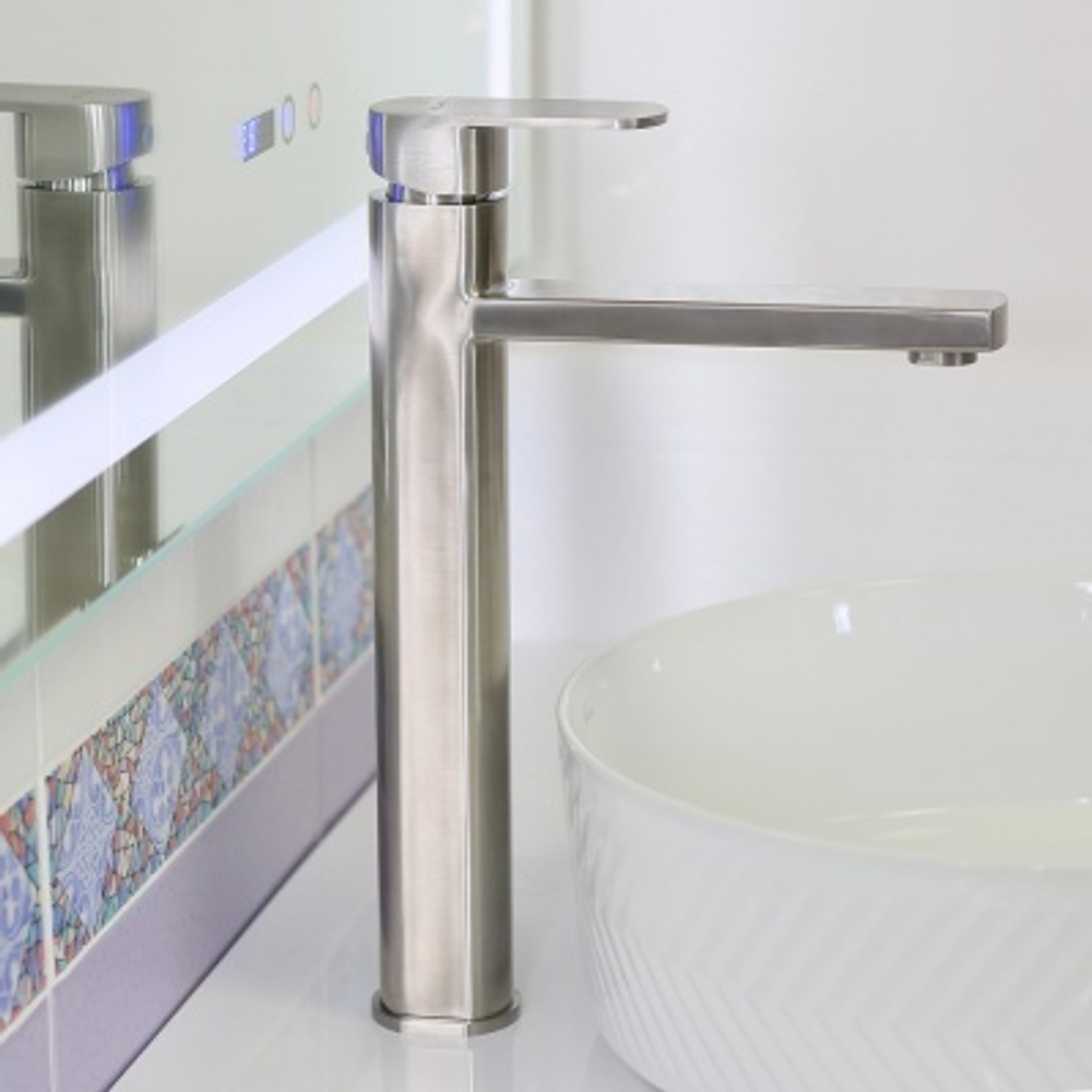 Смеситель для умывальника MELANA F610302 Stello