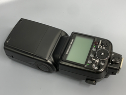 Nikon Speedlight SB-900