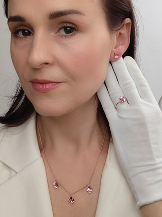 Кольцо Миражи тонкое с розовым кристаллом-кубиком Swarovski