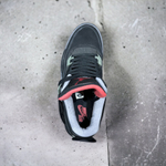 Nike Air Jordan 4 • Black/Red