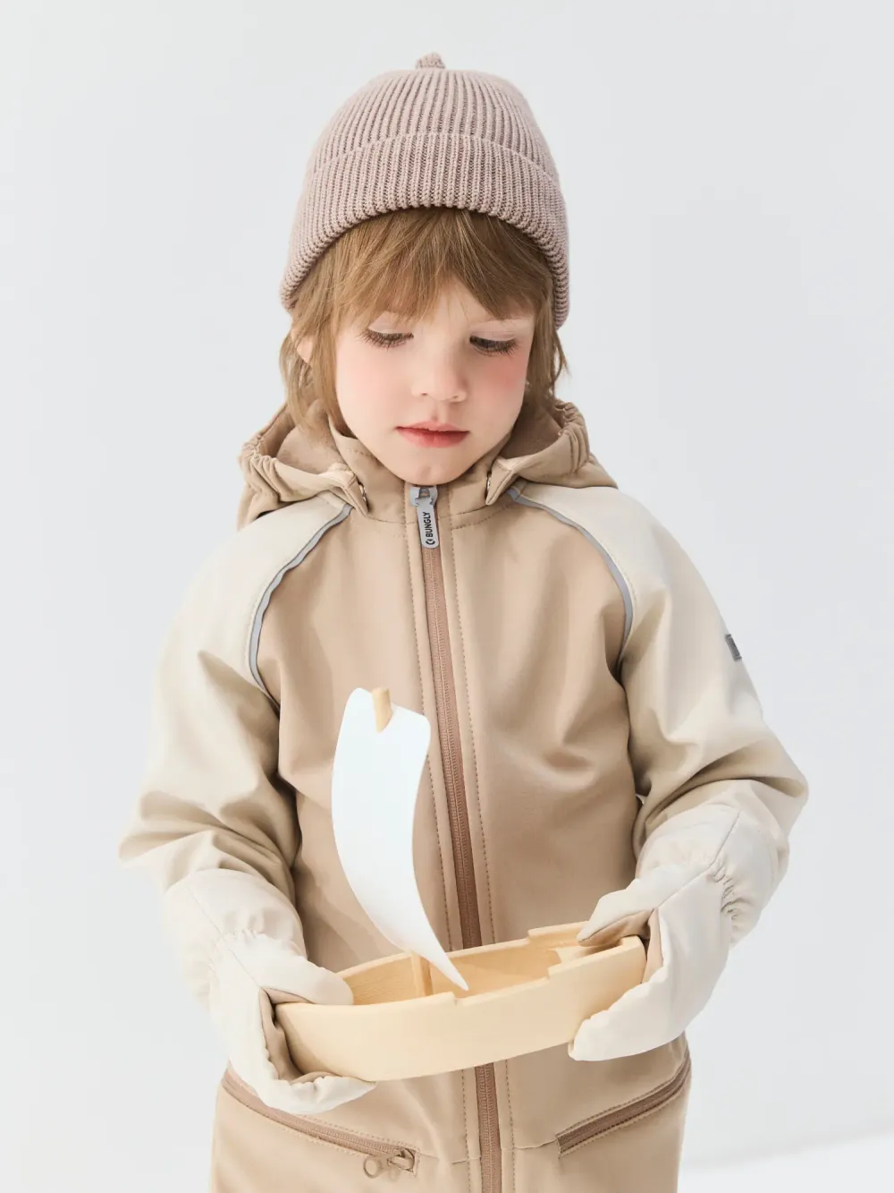 Комбинезон Softshell Колор-блок "Латте" с варежками 0+