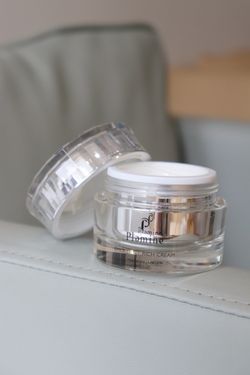 PLAMINE RICH CREAM ПИТАТЕЛЬНЫЙ И УВЛАЖНЯЮЩИЙ КРЕМ ДЛЯ ЛИЦА 50 г