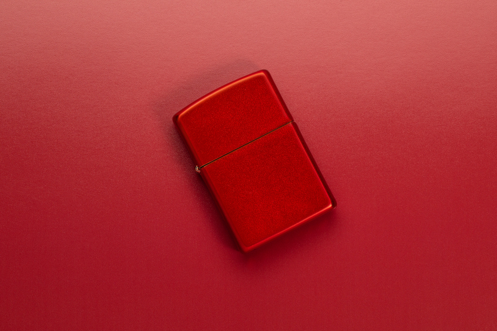 Зажигалка ZIPPO 49475 Classic Metallic Red