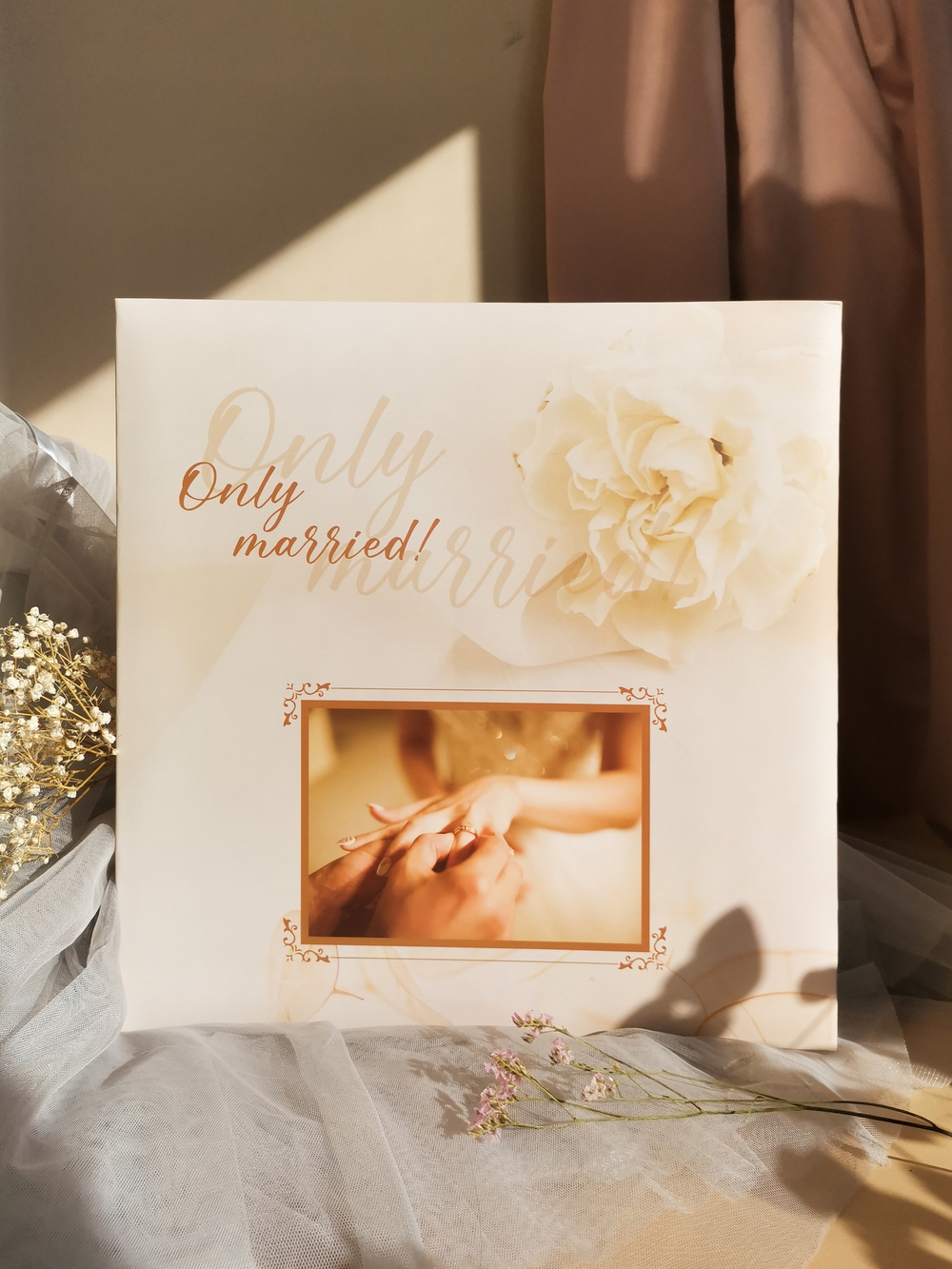 Фотоальбом на 500 фото 10х15 см, пластик. листы , кольца only married Свадебная магия