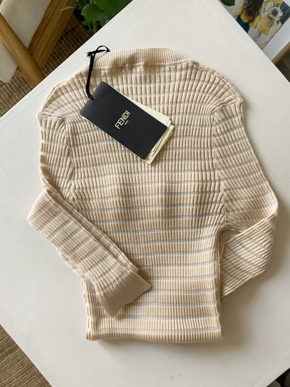 Новый шелковый свитер Fendi, S