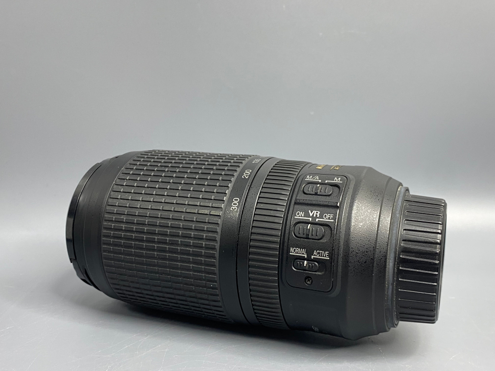 Nikon 70-300mm 4.5-5.6G ED-IF AF-S VR
