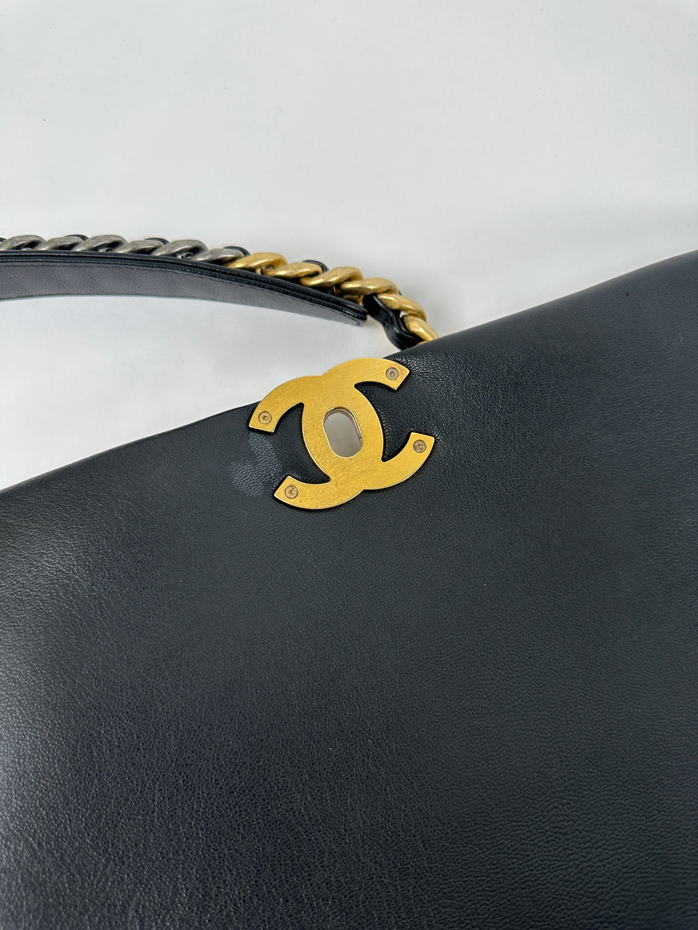 Сумка Chanel 19 Large Flap Bag