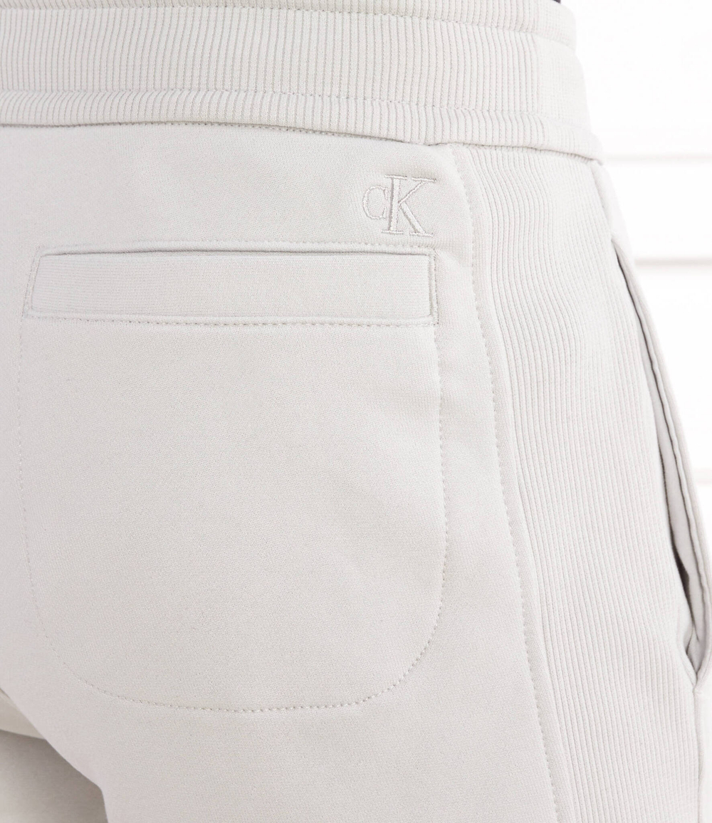 Шорты CALVIN KLEIN JEANS - бежевый(J30J325132)