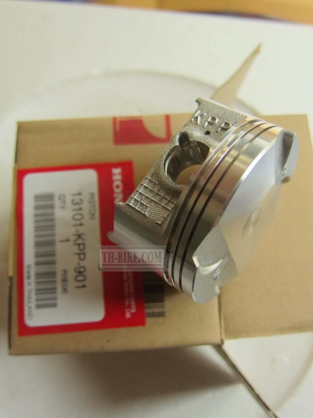 13101-KPP-900 (13101-KPP-901). PISTON (STD.). Honda CBR150