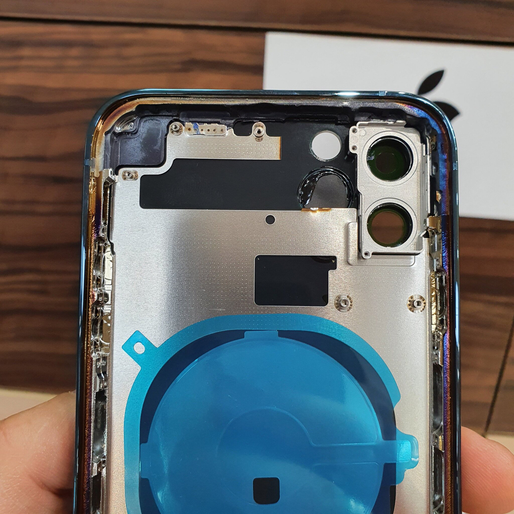 Корпус для iPhone 11 в стиле iPhone 14Pro (цвет: Альпийский зелёный)