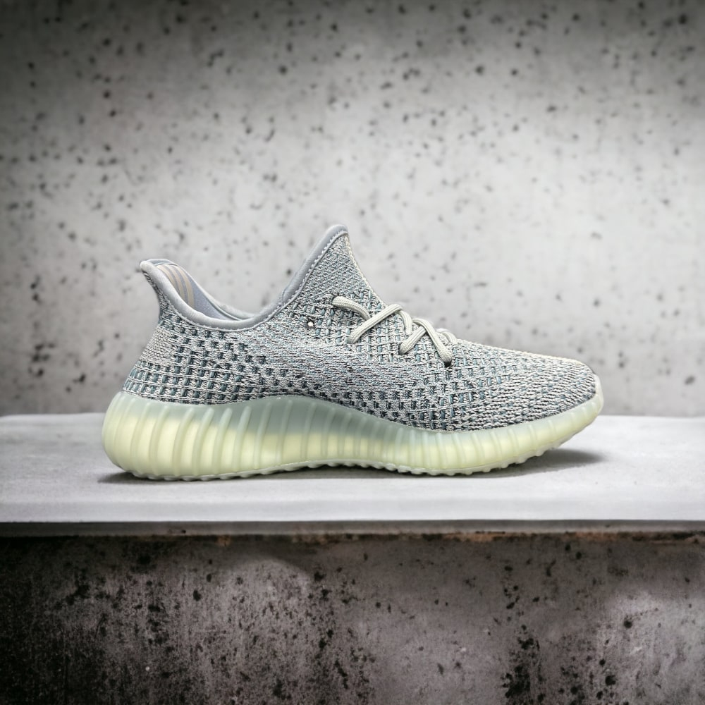 Adidas Yeezy Boost 350 V2 • Ash Blue