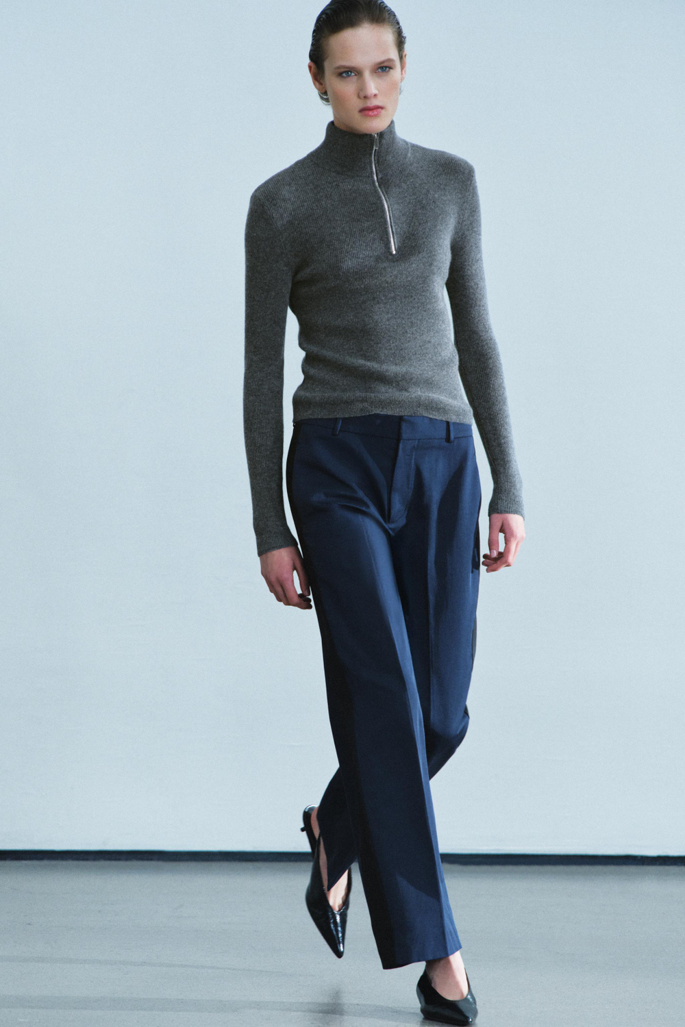 БРЮКИ С КАРМАНАМИ И КОНТРАСТНЫМИ ПОЛОСАМИ — ZW COLLECTION — ZARA
