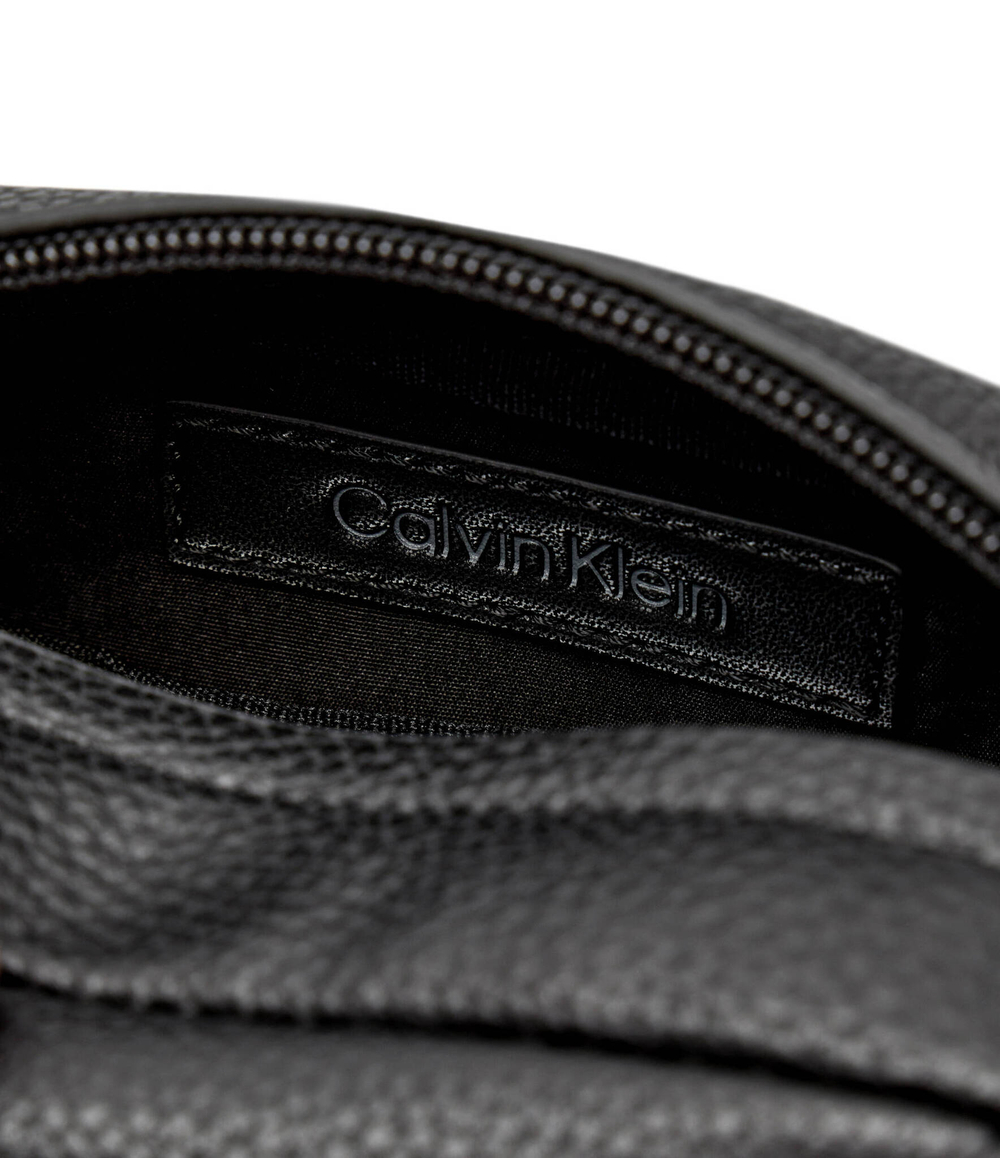 Сумка кросс-боди Calvin Klein - черный(K50K512204)